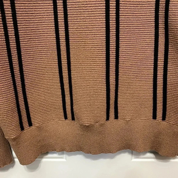 Magaschoni Sweater Size Small finale price - Picture 12 of 12